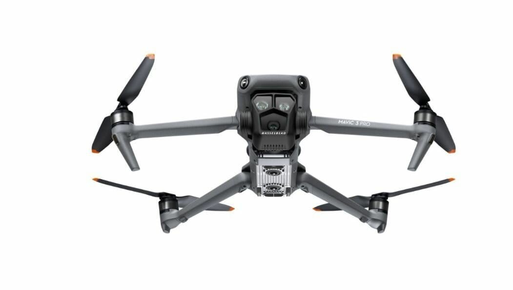Товар Квадрокоптер DJI Mavic 3 Pro Fly More Combo (Пульт DJI RC Pro)