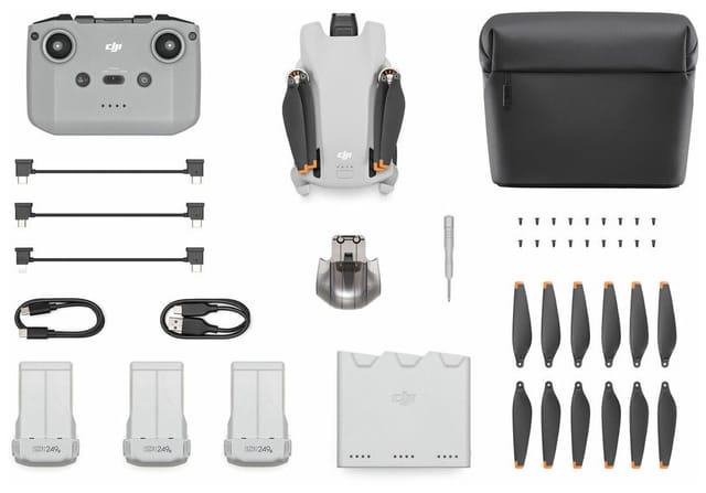 Товар Квадрокоптер DJI Mini 3 Fly More Combo (DJI RC-N1) с пультом без дисплея, белый