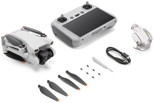 Товар Квадрокоптер DJI Mini 3 Fly More Combo (с пультом DJI RC с экраном)