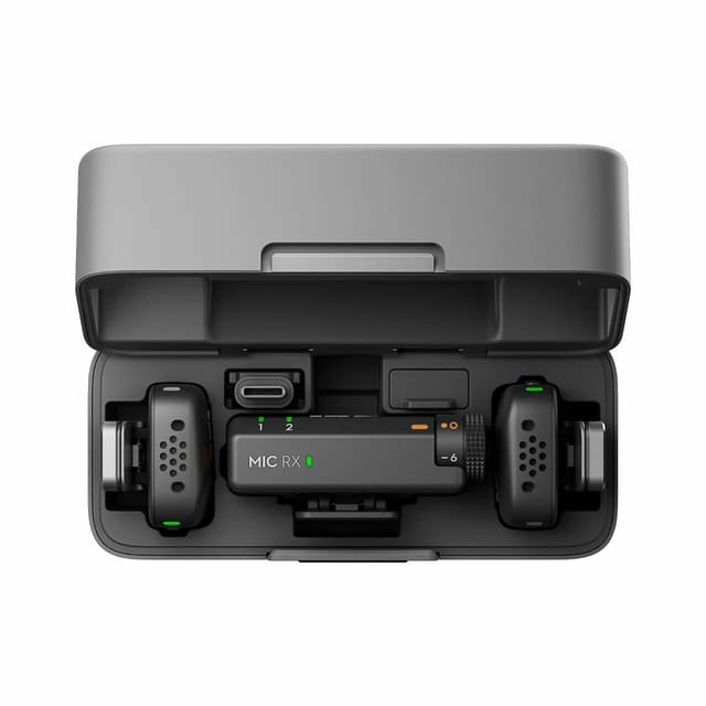 Товар Беспроводной микрофон DJI Mic Mini (2 TX + 1 RX+Charging Case), черный