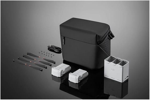 Товар Комплект аксессуаров Fly More Kit PLUS для квадрокоптера DJI Mini 3 Pro