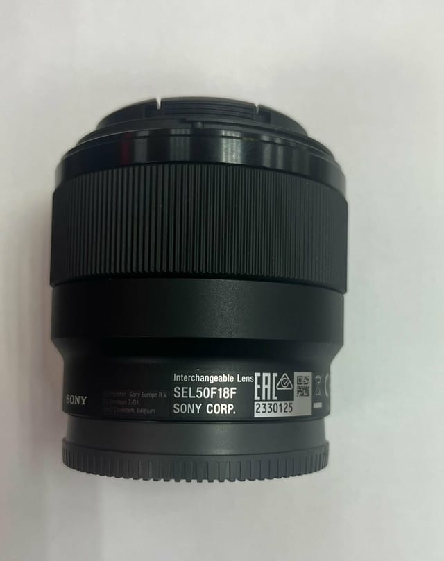 Товар Стандартный объектив Sony FE 50mm f/1.8 (SEL-50F18F), черный