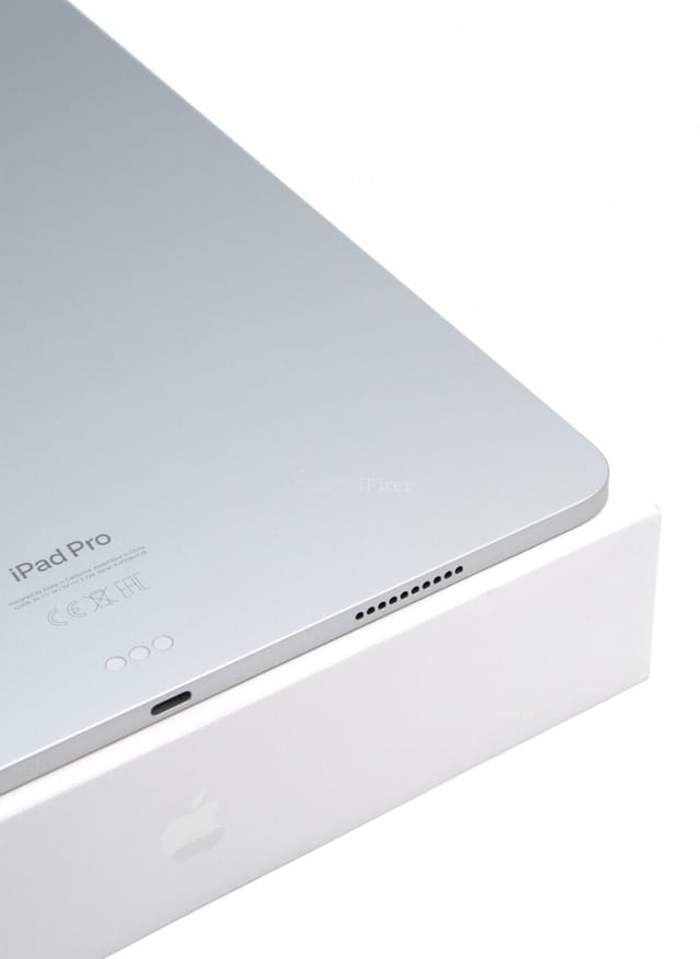 Товар 12.9" Планшет Apple iPad Pro 12.9 2022, 2 ТБ, Wi-Fi, iPadOS, серебристый