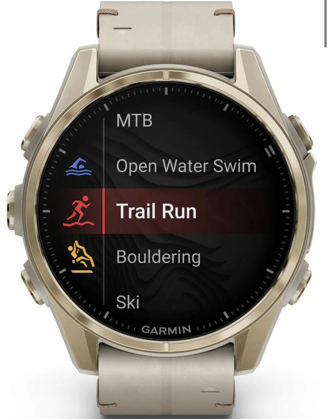 Товар Часы Garmin Fenix 8,43 мм, AMOLED, Sapphire soft gold with fog gray leather band + fog gray silicone band (010-02903-40)