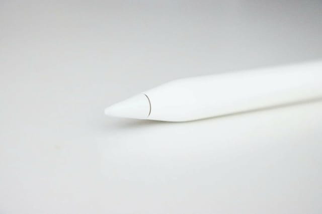 Товар Стилус Apple Pencil 1-го поколения для USB-C (MQLY3AM/A) белый