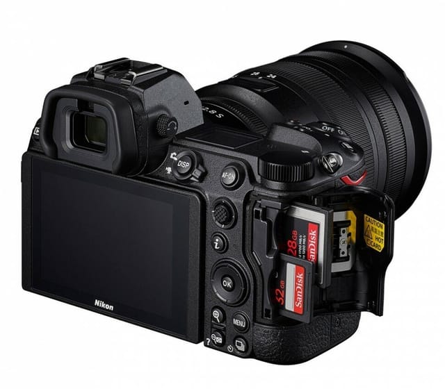 Товар Фотоаппарат беззеркальный Nikon Z7 II Kit Nikkor Z 24-70mm f/4S