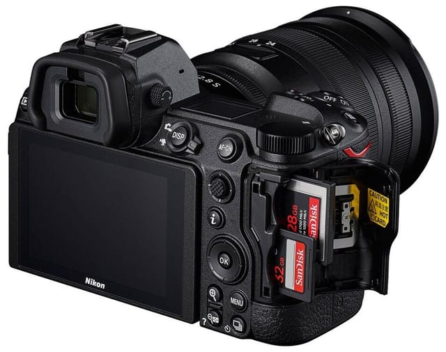 Товар Фотоаппарат беззеркальный Nikon Z7 II Kit Nikkor Z 24-70mm f/4S