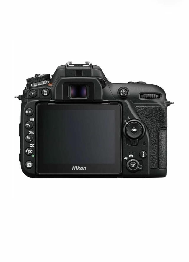 Товар Фотоаппарат Nikon D7500 Kit AF-S DX NIKKOR 18-140mm 1:3.5-5.6 G ED VR, черный