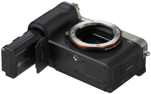 Товар Фотоаппарат Sony Alpha A7C Body Silver